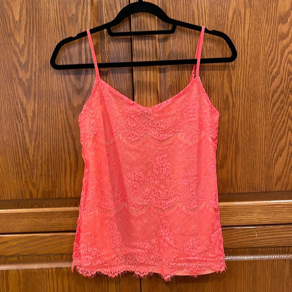 Maurices size XS lace overlay pink/peach color